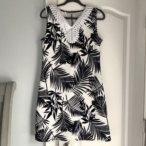 Dana Buchman sleeveless dress, size S (NWT)